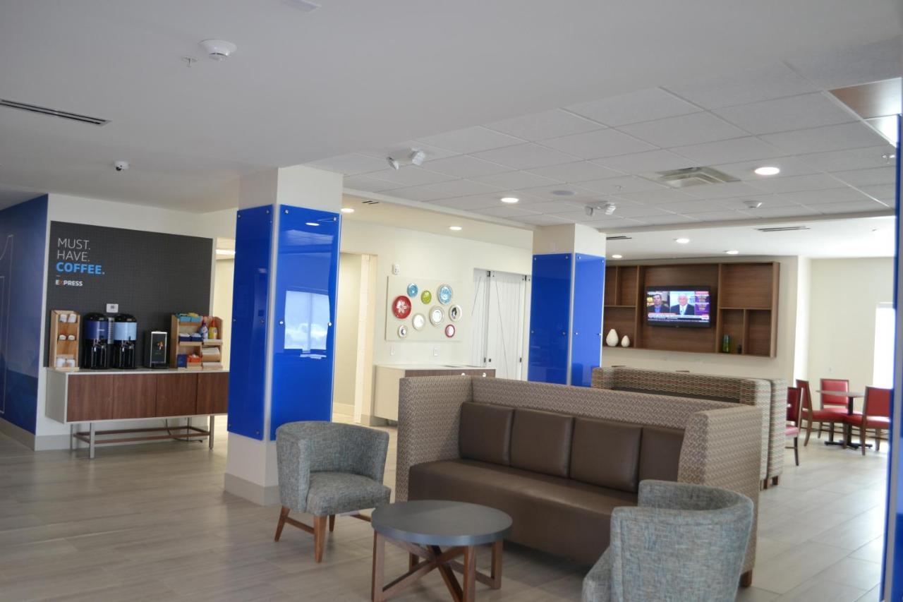 Holiday Inn Express Tallahassee-University Central By Ihg Dış mekan fotoğraf