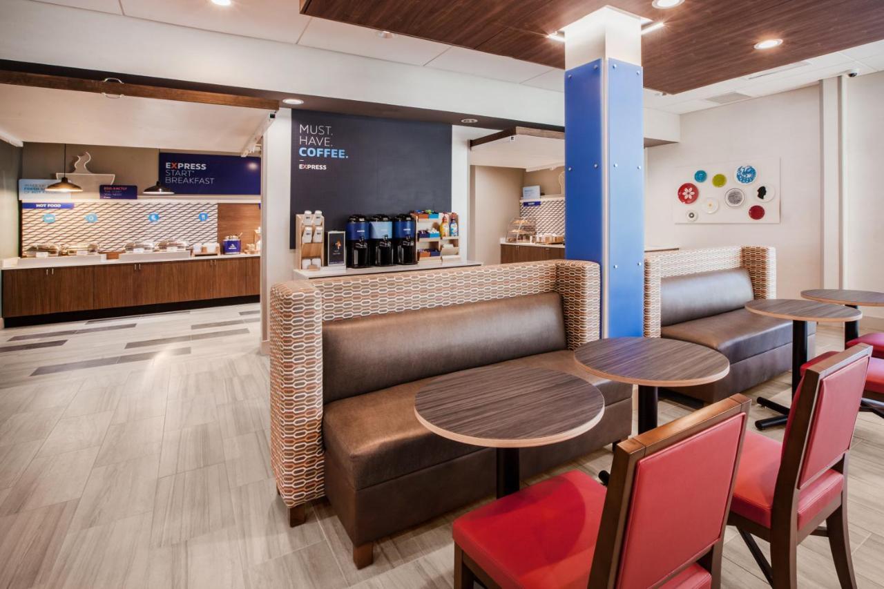 Holiday Inn Express Tallahassee-University Central By Ihg Dış mekan fotoğraf